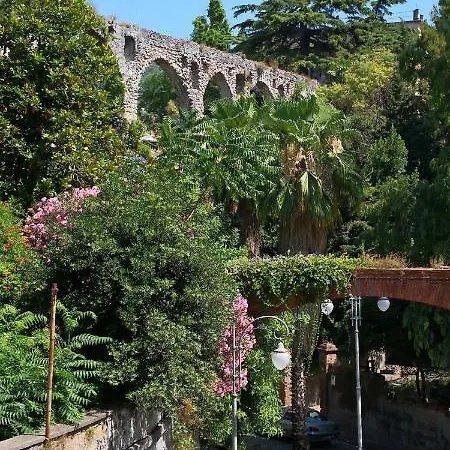 Archi Medievali Сasa de vacaciones
